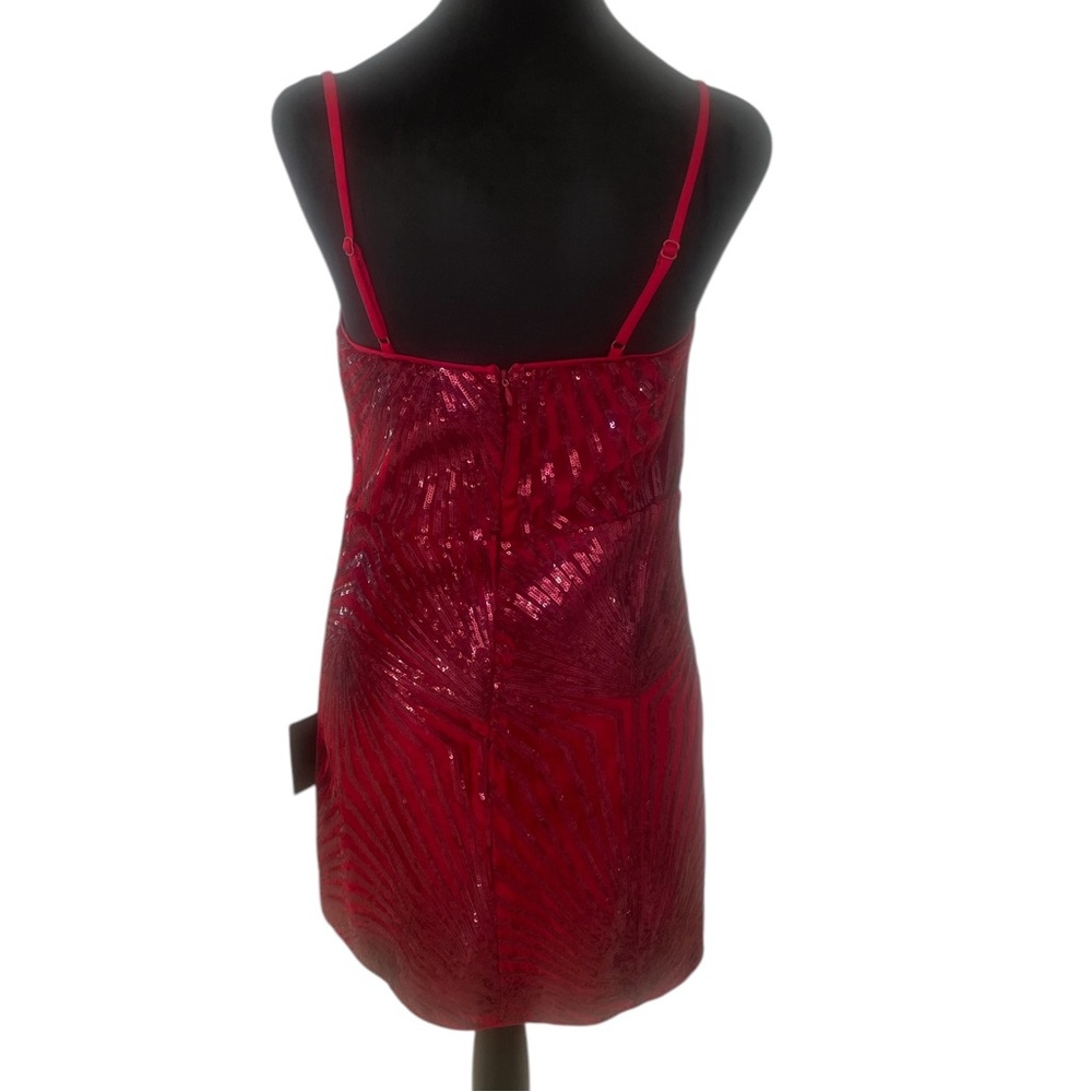 Lulus Sparkling Passion Wine Red Sequin Velvet Mini Bodycon Dress,
Medium,NWT - Picture 8 of 10